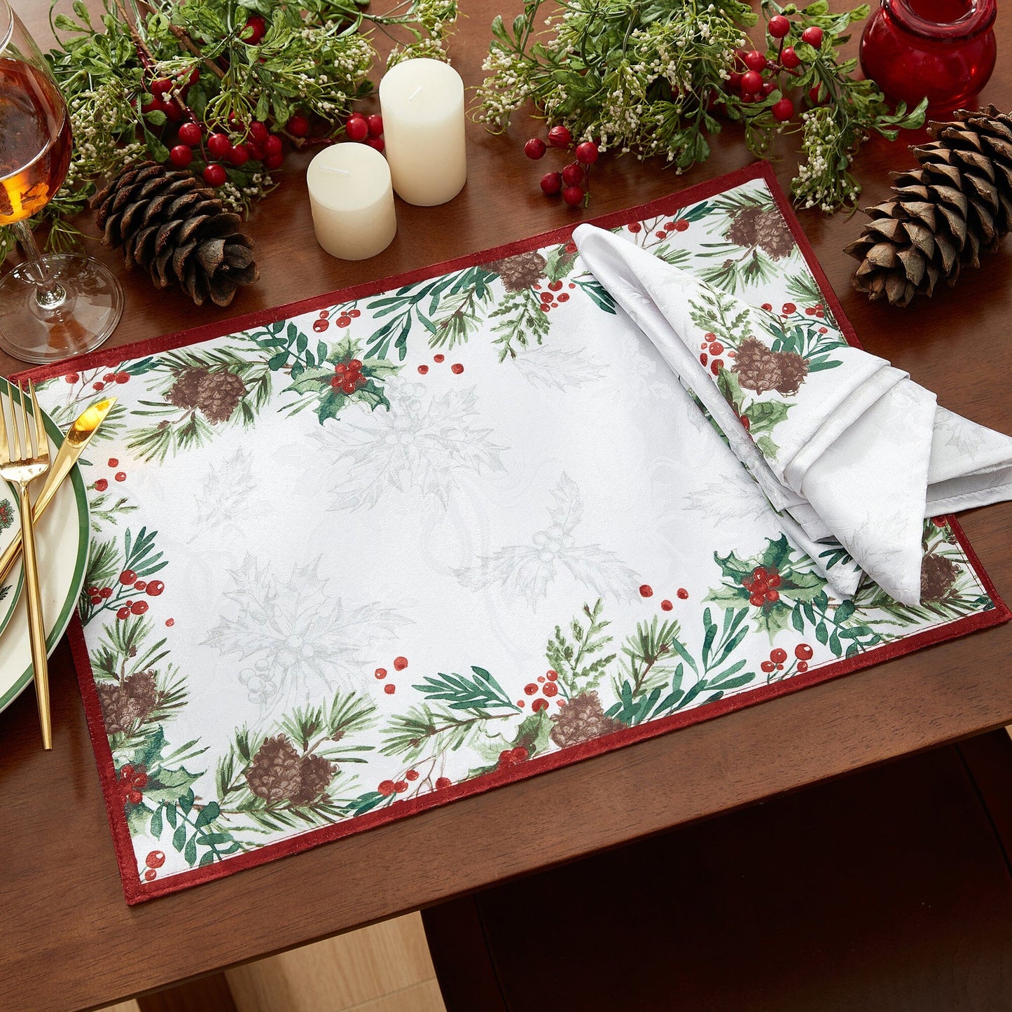 Holly Berry Flourish Holiday Fabric Napkin, Set of 4