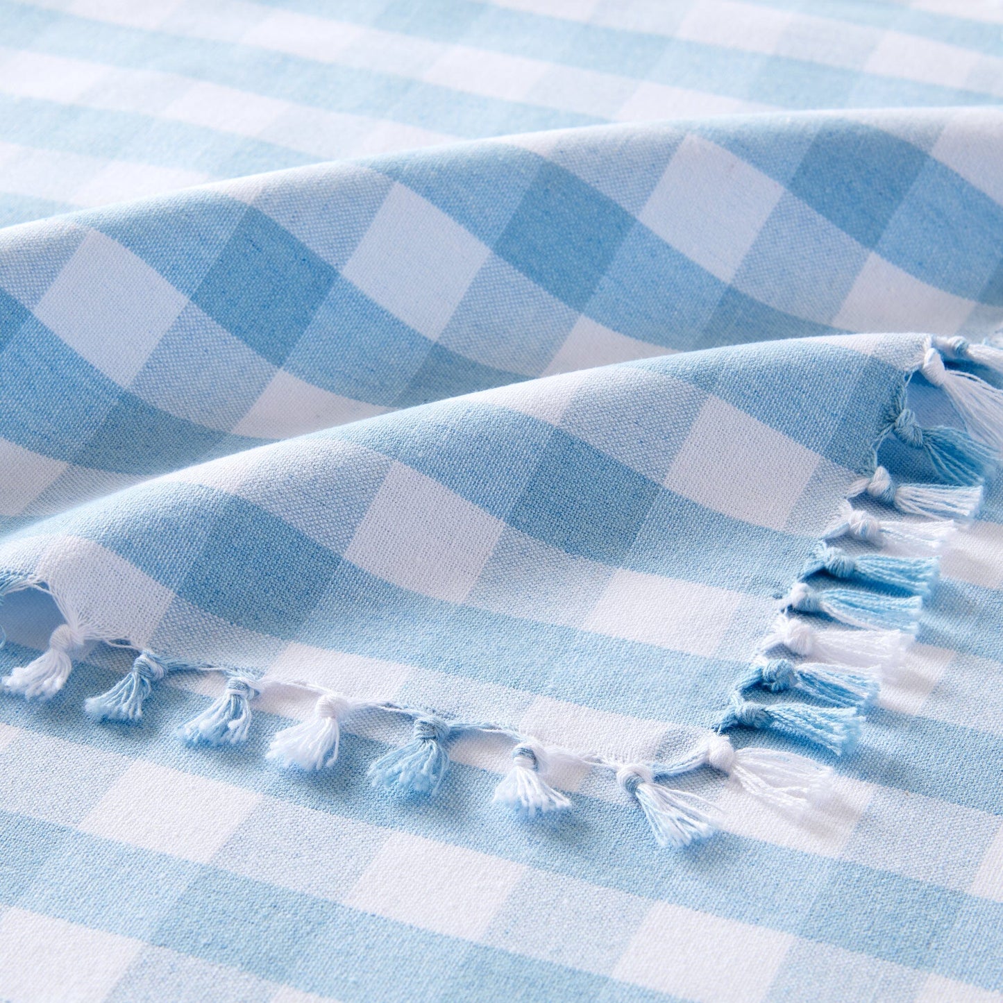 Knotted Gingham Table Runner and Napkin Set of 4