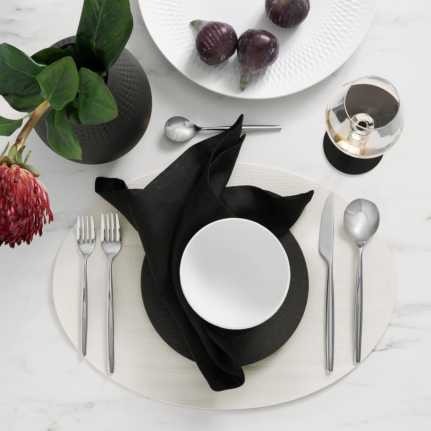 Villeroy & Boch Manufacture Rock - Manteles individuales reversibles, ovalados, de piel sintética, juego de 4