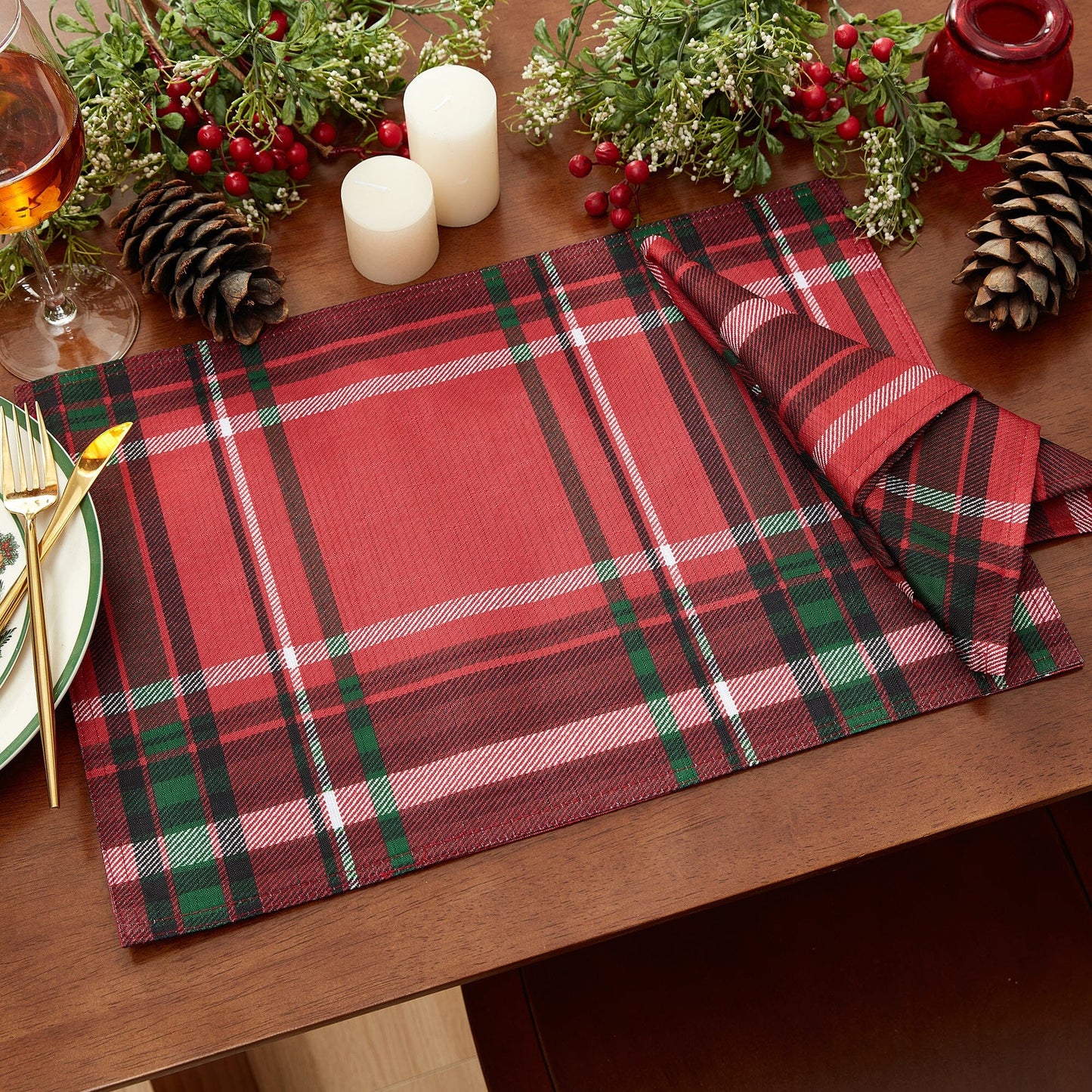 Pocono Plaid Holiday Fabric Placemats, Set of 4