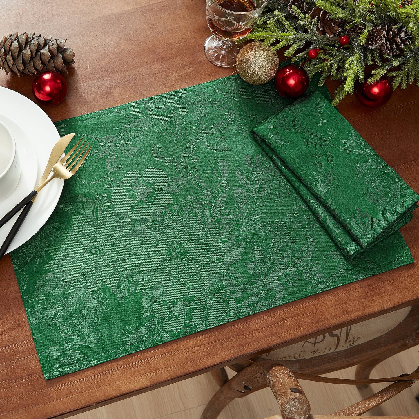 Poinsettia Elegance Jacquard Holiday Placemat, Set of 4