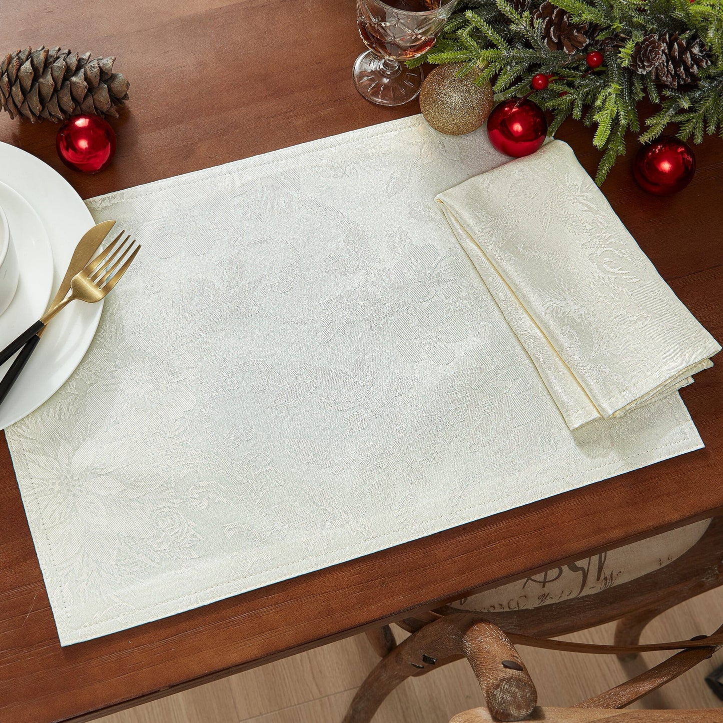 Poinsettia Elegance Jacquard Holiday Placemat, Set of 4