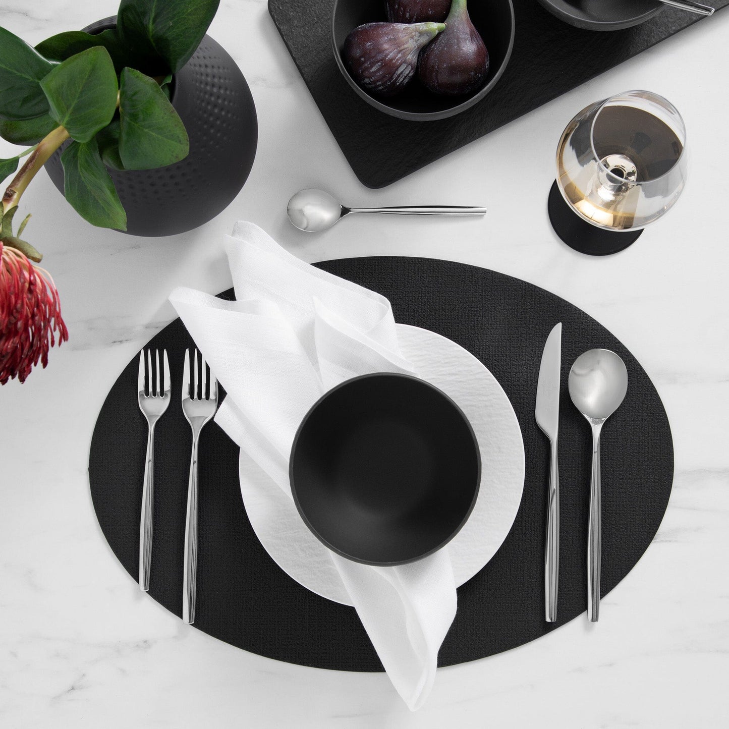 Villeroy & Boch Manufacture Rock - Manteles individuales reversibles, ovalados, de piel sintética, juego de 4