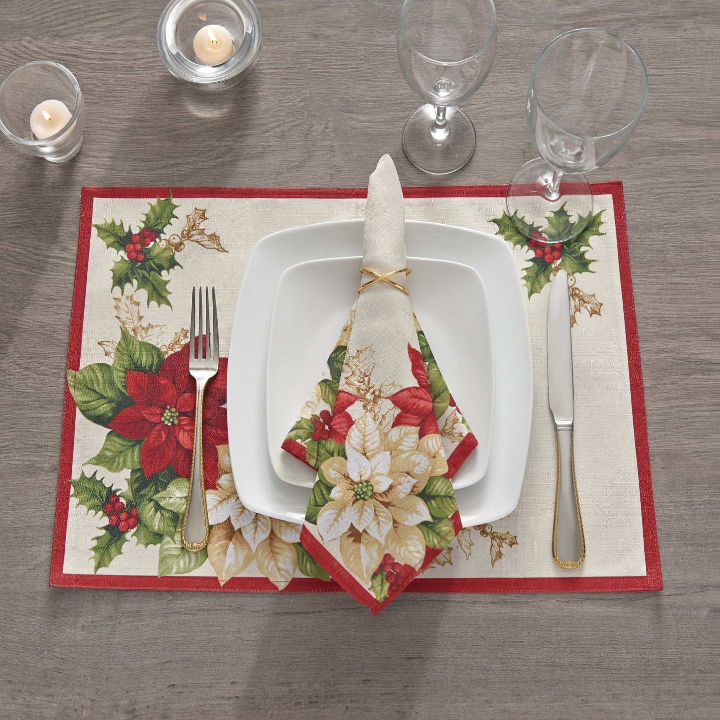 Red and White Poinsettias Napkin, Set of 4