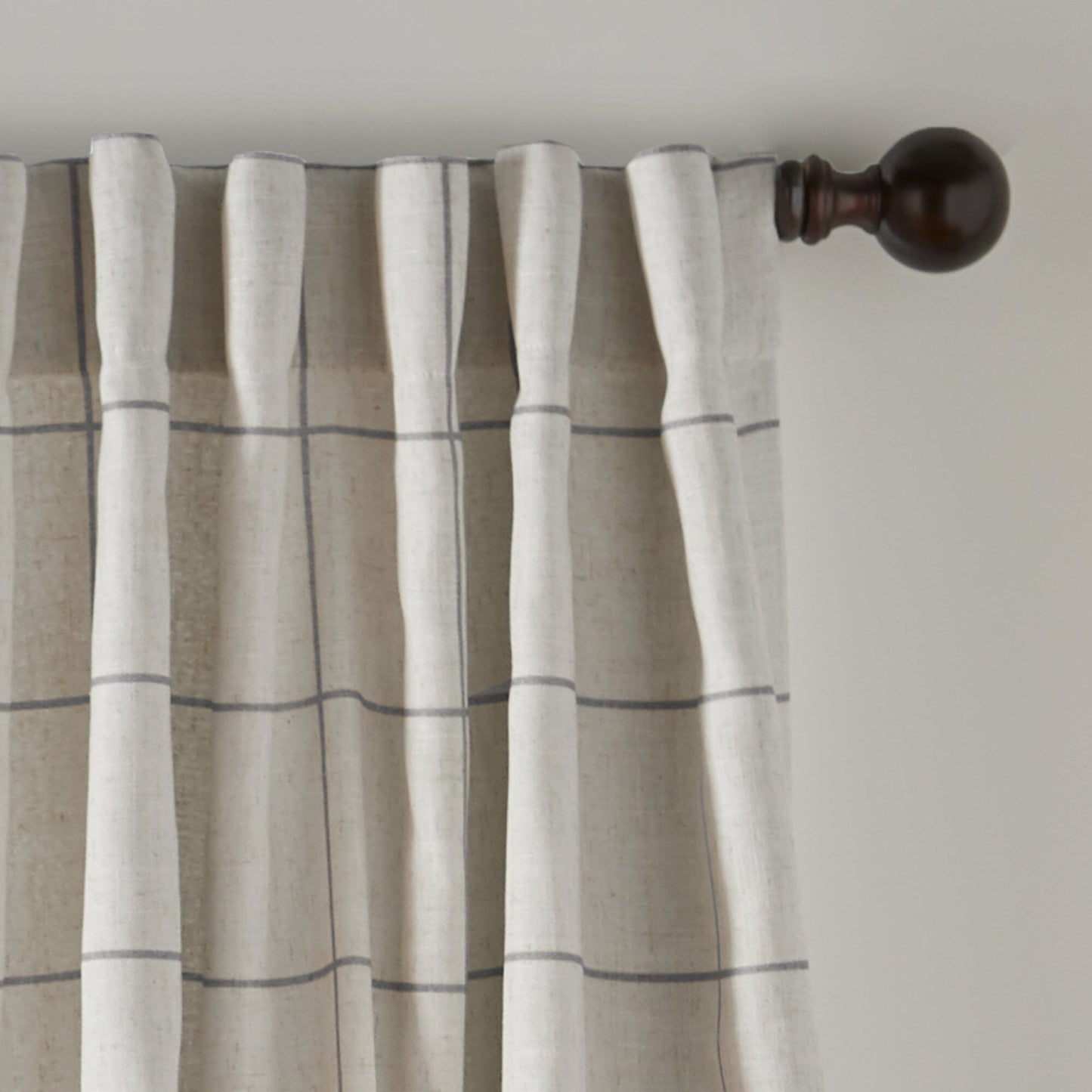Panel de cortina opaca para ventana Brighton Windowpane a cuadros