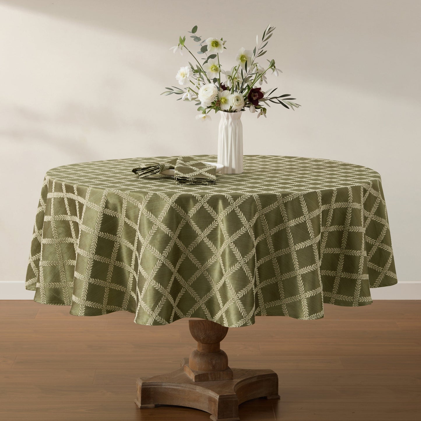 Lenox Laurel Leaf Tablecloth