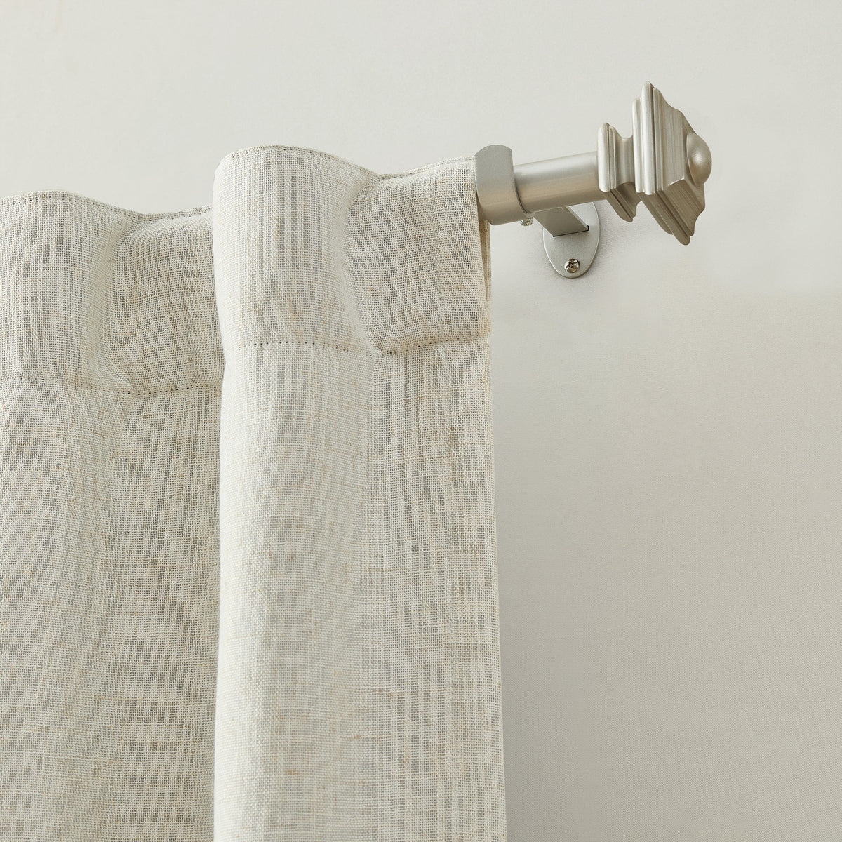 Lenox Madrid 1” Single Curtain Rod with Sculptural Stacked Square Finial Design
