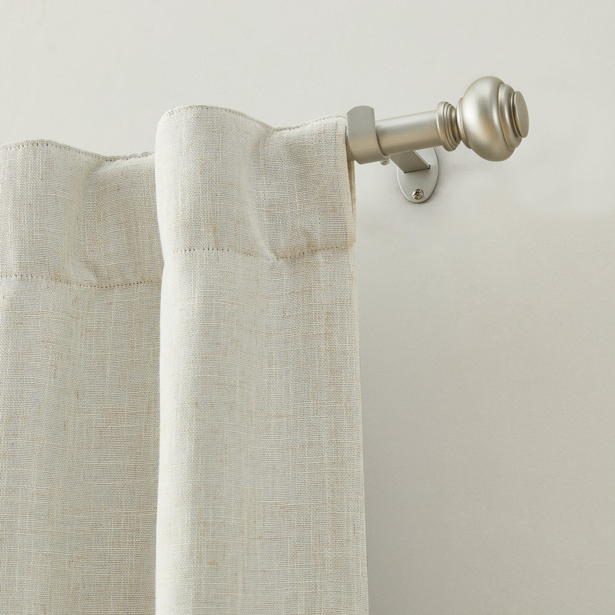 Lenox Manor 1” Single Curtain Rod with Rounded Globe Finial Design