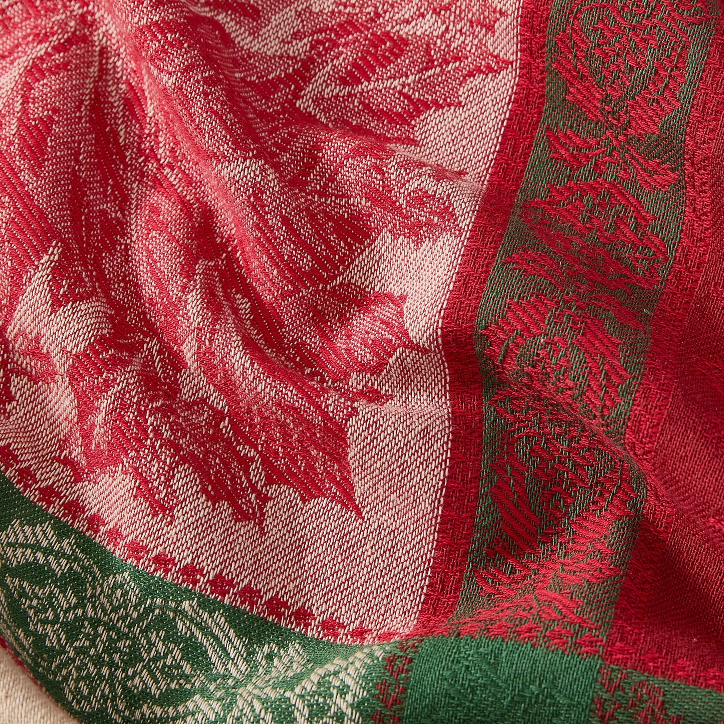 Prestige Poinsettia Jacquard Napkin Set of 8