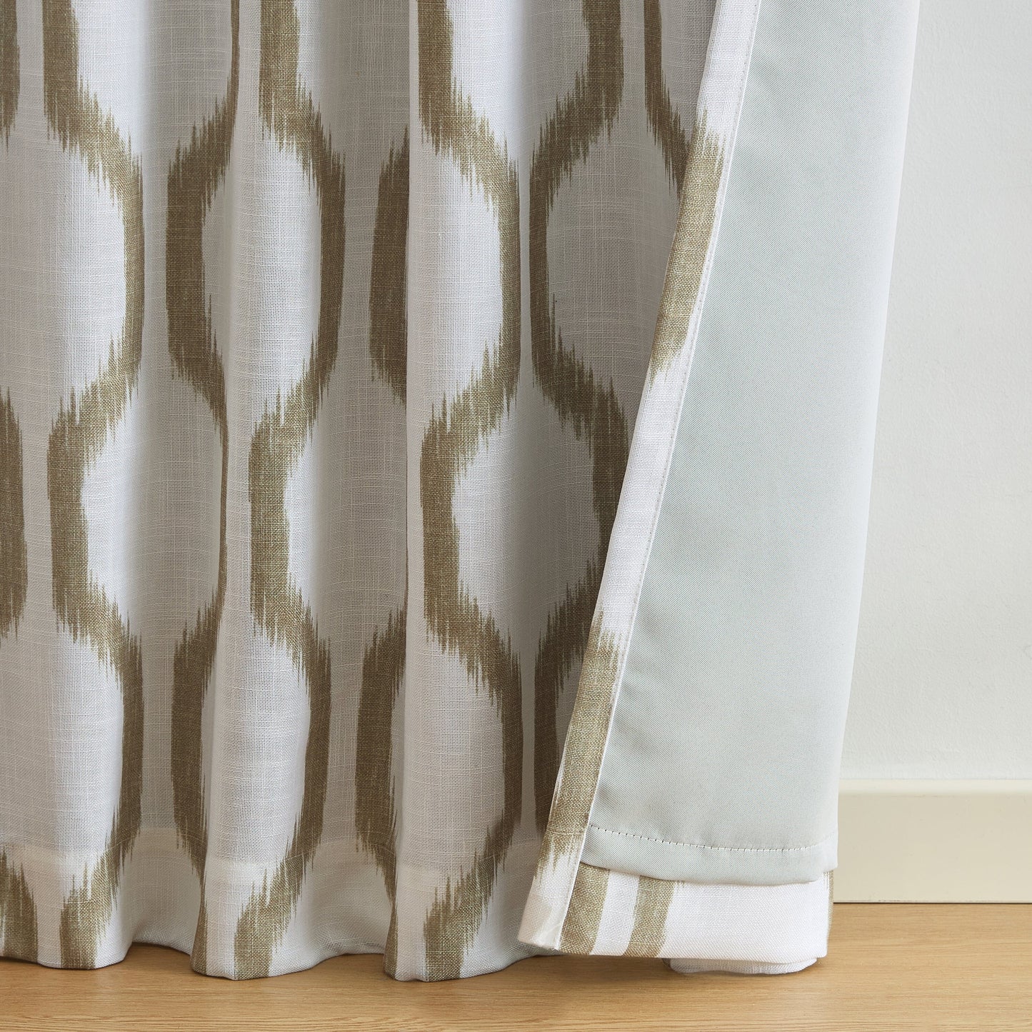 Renzo Rod Pocket Back Tab Window Curtain