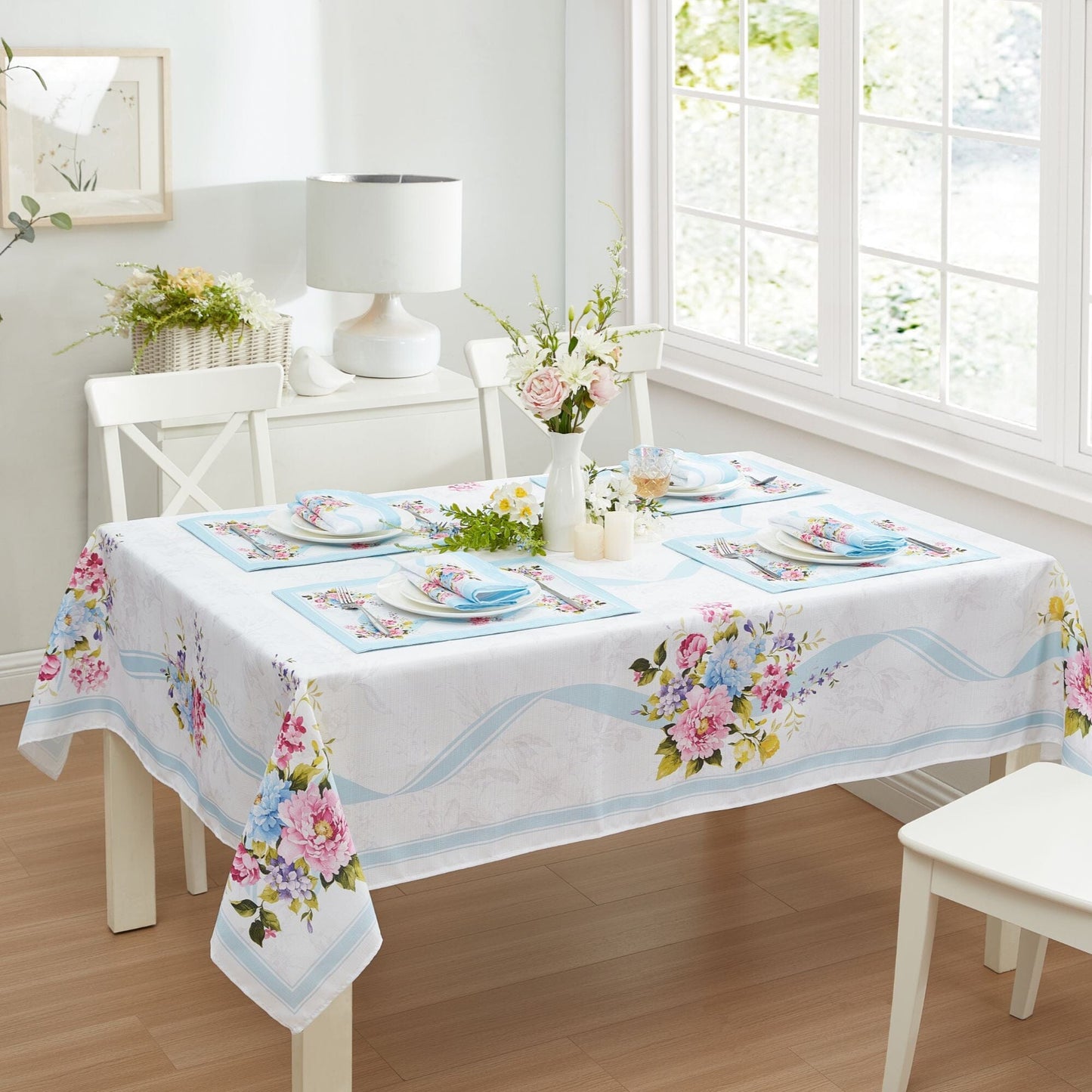 Rose Cottage Engineered Tablecloth
