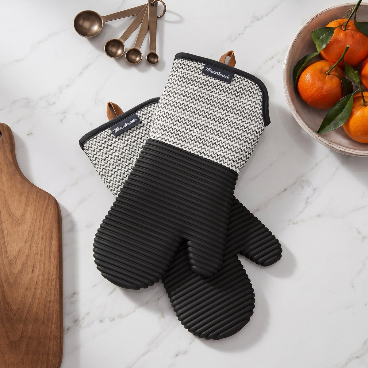 Sirena Chevron Heat-Resistant Ribbed Silicone Grip Oven Mitts, Set of 2