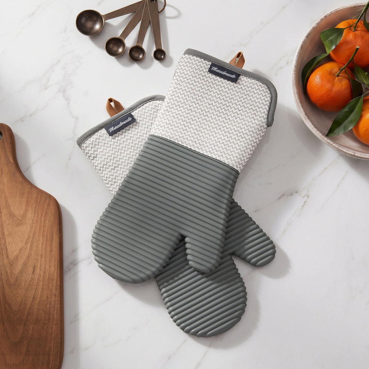 Sirena Chevron Heat-Resistant Ribbed Silicone Grip Oven Mitts, Set of 2