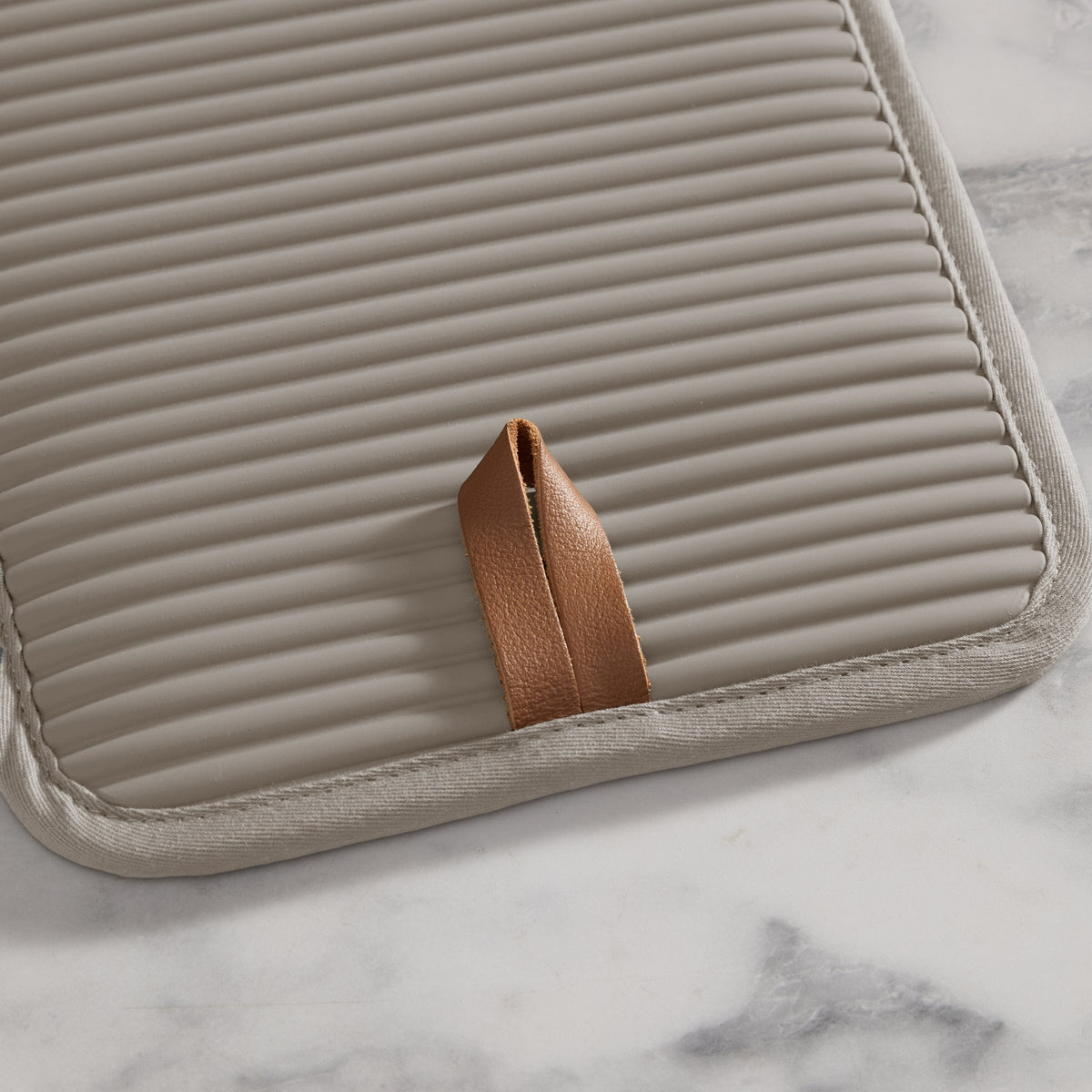 Sirena Chevron Heat-Resistant Ribbed Silicone Grip Pot Holders, Set of 2
